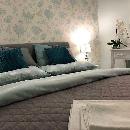 Family & Business Elegant Apartments Ul Warszawska - 2 Bedroom, Balcony, Parking Kielce Eksteriør bilde