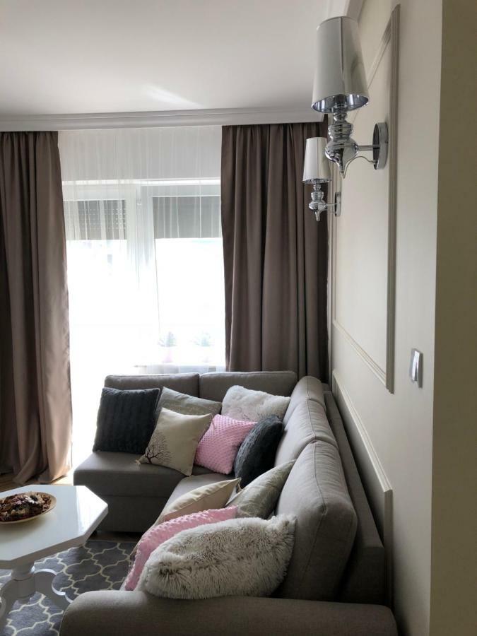 Family & Business Elegant Apartments Ul Warszawska - 2 Bedroom, Balcony, Parking Kielce Eksteriør bilde