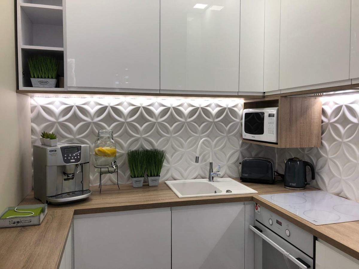 Family & Business Elegant Apartments Ul Warszawska - 2 Bedroom, Balcony, Parking Kielce Eksteriør bilde