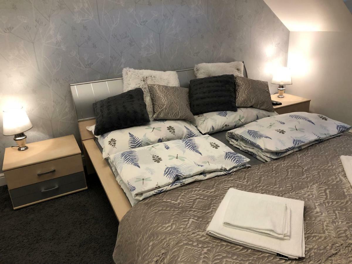 Family & Business Elegant Apartments Ul Warszawska - 2 Bedroom, Balcony, Parking Kielce Eksteriør bilde