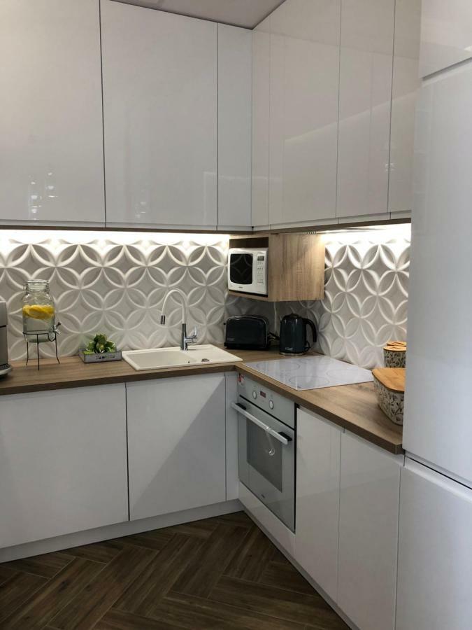 Family & Business Elegant Apartments Ul Warszawska - 2 Bedroom, Balcony, Parking Kielce Eksteriør bilde